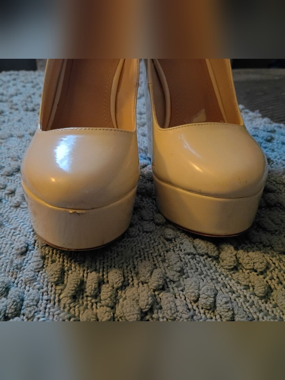 Classic Mary Jane Platform Heels in Cream - MAKE ME AN OFFER - Picture 4 of 5